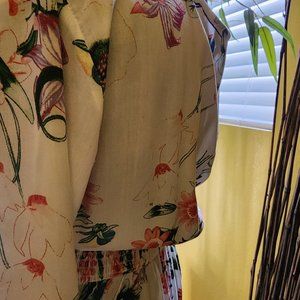 Introducing our stunning long sleeve maxi floaty dress,